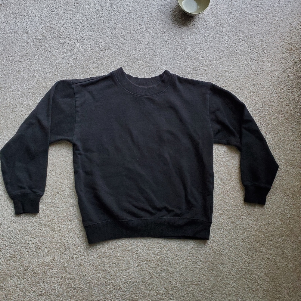 Black crew neck boxy urban outfitters warm sweater S